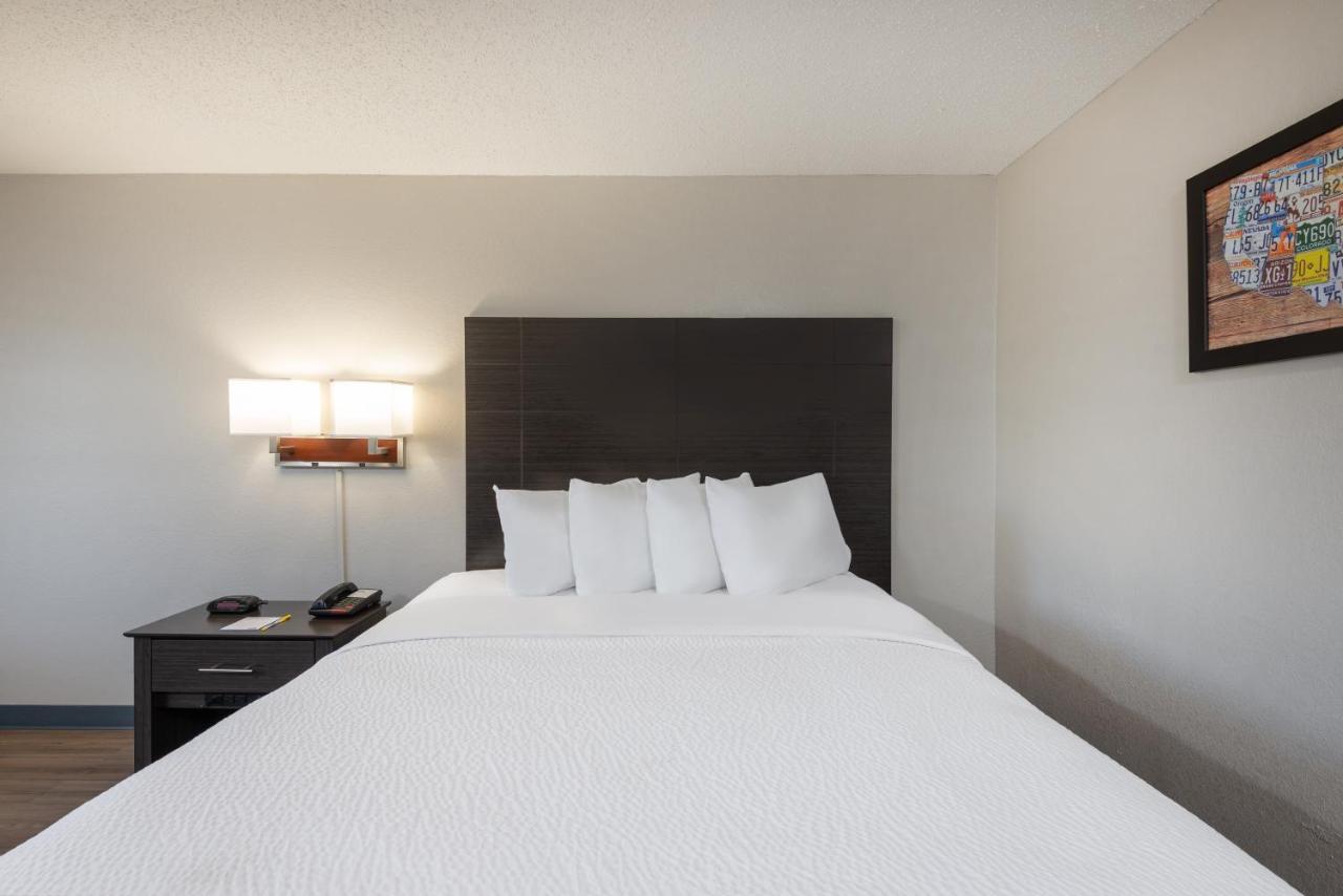 Days Inn By Wyndham Somerset Pa I-70 I-76 Esterno foto
